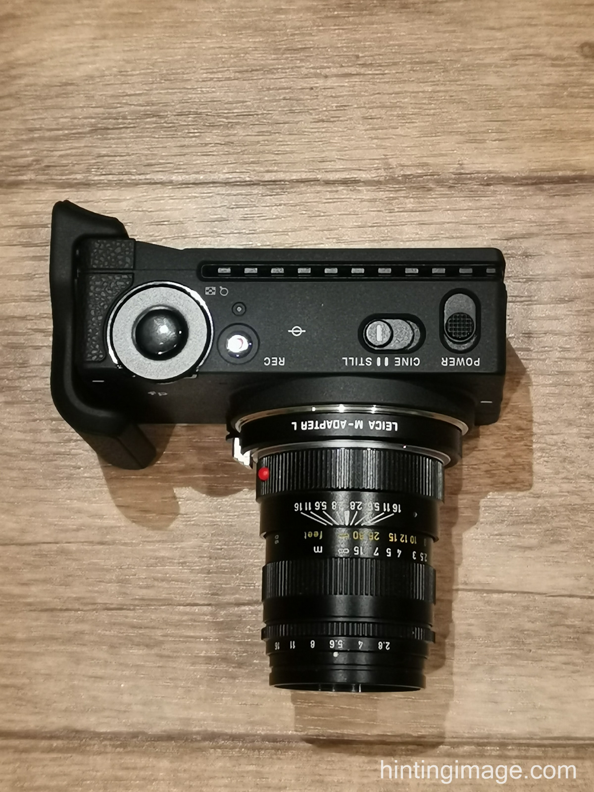 Sigma FP + Leica Tele-Elmarit 90mm F2.8 – hinting image